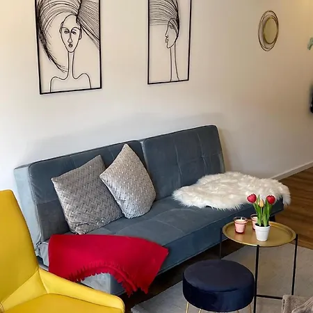 Apartment Schoene In Bremen-ost Mit Terrasse